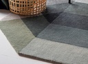 DIAMOND RUG