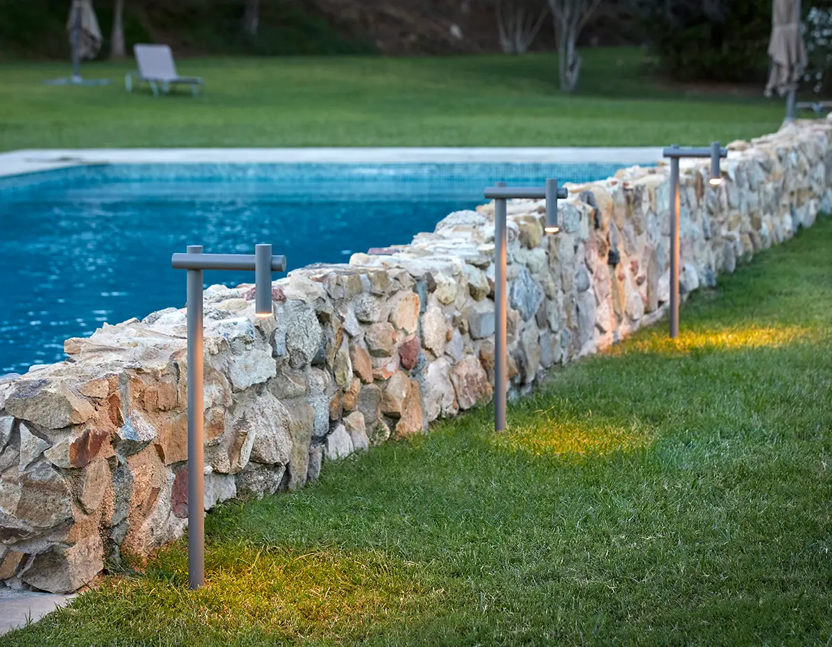 TIK BOLLARD TALL OUTDOOR 